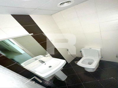 Marina Wharf 2, United Arab Emirates  Marina Wharf 2, United Arab Emirates