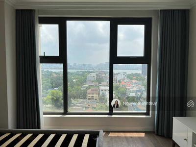 D'. Le Roi Soleil, Vietnam D'. Le Roi Soleil, Vietnam