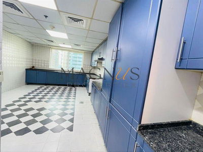 Al Shera Tower, United Arab Emirates  Al Shera Tower, United Arab Emirates