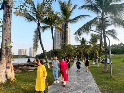 Swan Lake Onsen, Vietnam Swan Lake Onsen, Vietnam