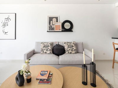 Paramount Tower Hotel & Residences, United Arab Emirates  Paramount Tower Hotel & Residences, United Arab Emirates