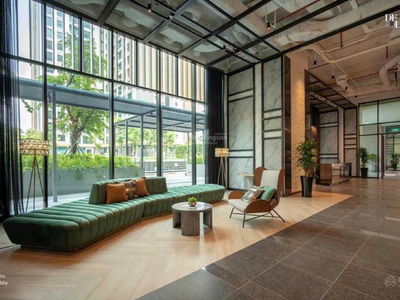 Of The Sun, Vietnam Of The Sun, Vietnam