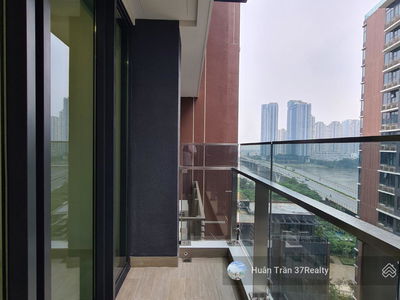 The River Thu Thiem, Vietnam The River Thu Thiem, Vietnam