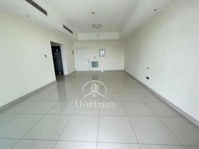 Al Khan Lagoon Tower, United Arab Emirates  Al Khan Lagoon Tower, United Arab Emirates