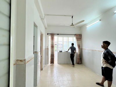 Tan Son Nhi Street, Vietnam Tan Son Nhi Street, Vietnam