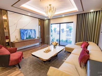 The Golden Palm Le Van Luong, Vietnam The Golden Palm Le Van Luong, Vietnam