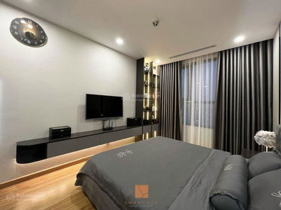 The Golden Palm Le Van Luong, Vietnam The Golden Palm Le Van Luong, Vietnam