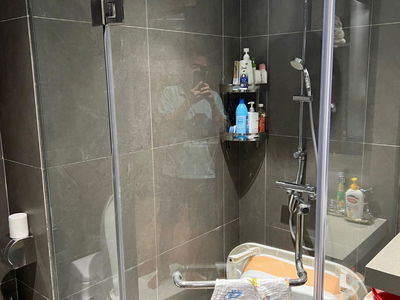 Gold Tower, Vietnam Gold Tower, Vietnam