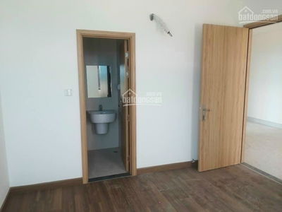 The East Gate, Vietnam The East Gate, Vietnam