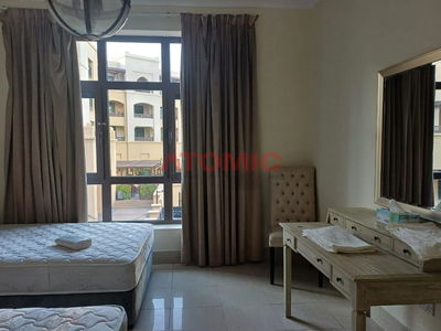 Souk Al Bahar, United Arab Emirates  Souk Al Bahar, United Arab Emirates