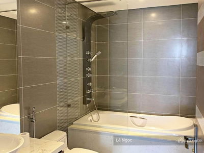 D'. Le Roi Soleil, Vietnam D'. Le Roi Soleil, Vietnam