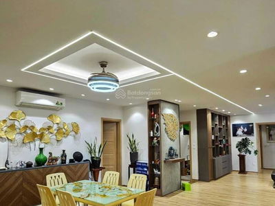 The Nine, Vietnam The Nine, Vietnam