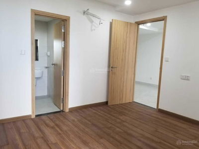 The East Gate, Vietnam The East Gate, Vietnam