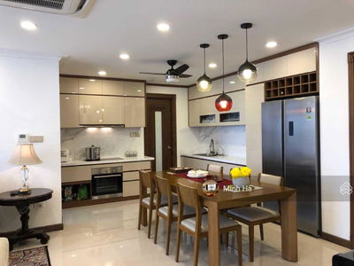 D'. Le Pont D'or - Hoang Cau, Vietnam D'. Le Pont D'or - Hoang Cau, Vietnam