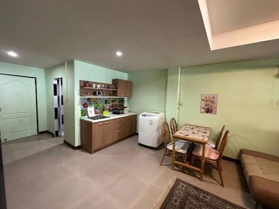 Housing in Ban Phe, Thailand Housing in Ban Phe, Thailand