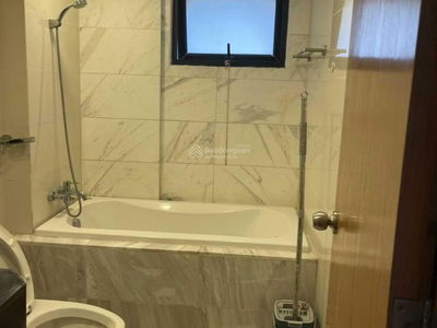 Trung Hoa Nhan Chinh, Vietnam Trung Hoa Nhan Chinh, Vietnam