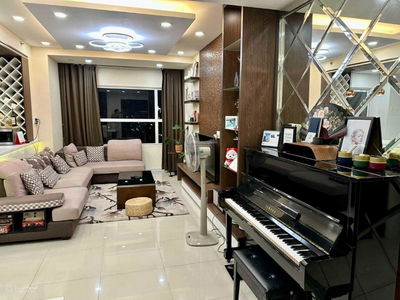 Sunrise City, Vietnam Sunrise City, Vietnam