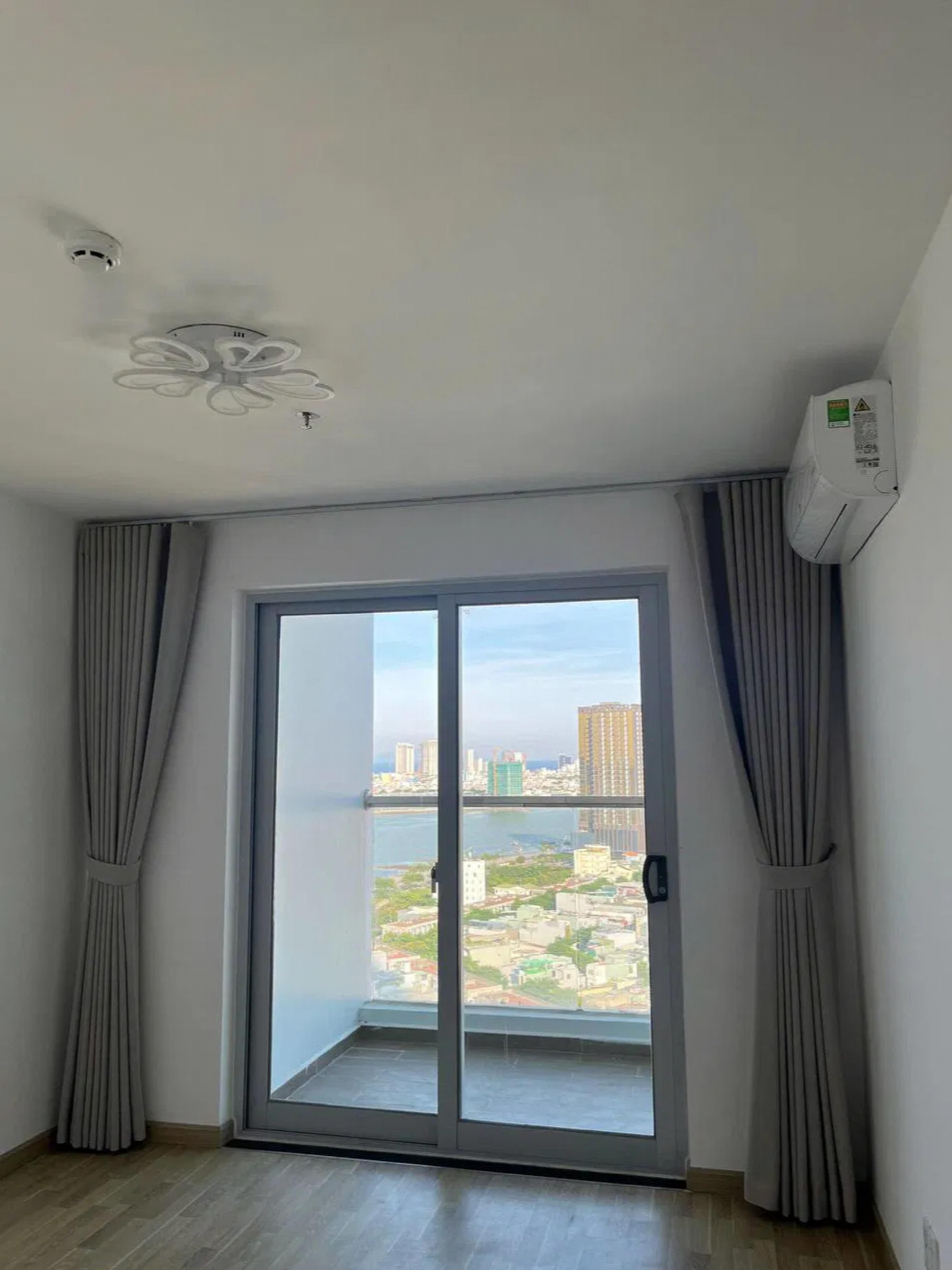 Blooming Tower, Vietnam Blooming Tower, Vietnam