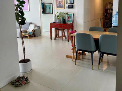 Gateway, Vietnam Gateway, Vietnam