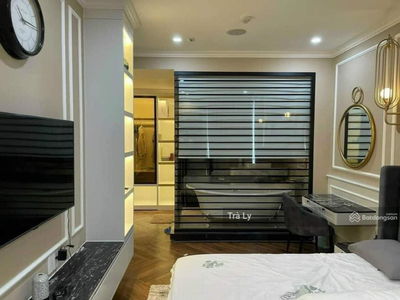 Jamila Khang Dien, Vietnam Jamila Khang Dien, Vietnam