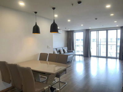 Scenic Valley, Vietnam  Scenic Valley, Vietnam