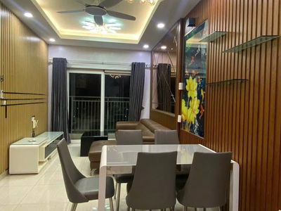 Moonlight Boulevard, Vietnam  Moonlight Boulevard, Vietnam