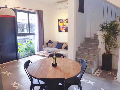 Gehäuse In Ho Chi Minh City, Vietnam  Gehäuse In Ho Chi Minh City, Vietnam