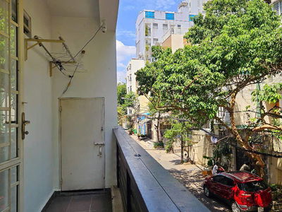 Housing in Ho Chi Minh City, Vietnam  Housing in Ho Chi Minh City, Vietnam