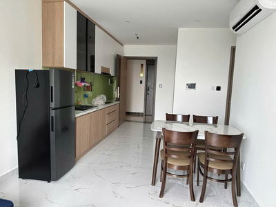 Beverly Solari, Vietnam Beverly Solari, Vietnam