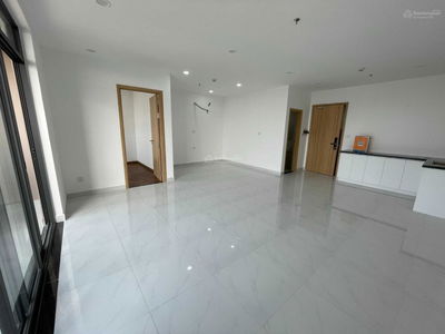 The East Gate, Vietnam The East Gate, Vietnam