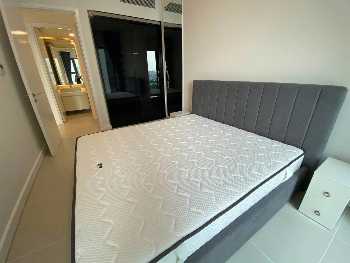 Gateway, Vietnam Gateway, Vietnam