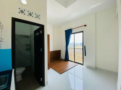 The Head, Vietnam The Head, Vietnam