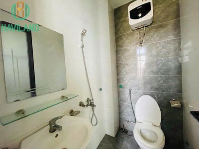 The Head, Vietnam The Head, Vietnam