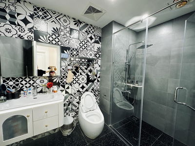 The Golden Palm Le Van Luong, Vietnam The Golden Palm Le Van Luong, Vietnam