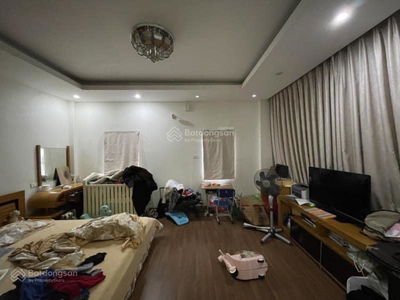 Tran Xuan Soan Street, Vietnam Tran Xuan Soan Street, Vietnam