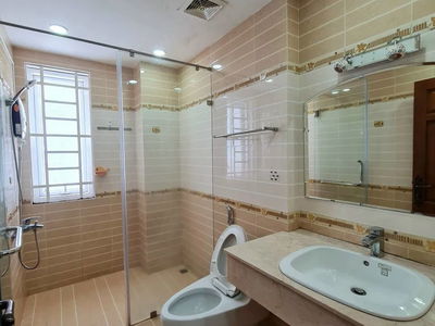 Hung Gia, Vietnam Hung Gia, Vietnam