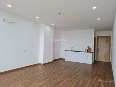 The East Gate, Vietnam The East Gate, Vietnam