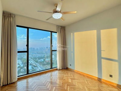 Happy in Vista, Vietnam  Happy in Vista, Vietnam