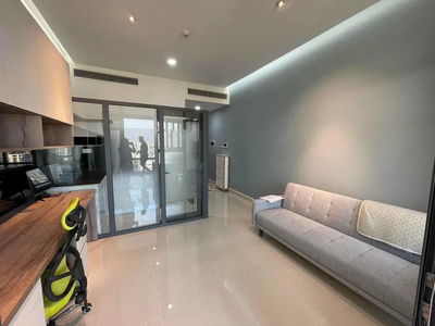 Golden King, Vietnam  Golden King, Vietnam