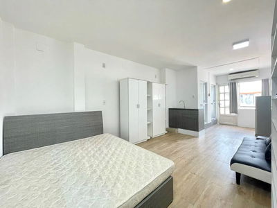 Gehäuse In Ho Chi Minh City, Vietnam Gehäuse In Ho Chi Minh City, Vietnam