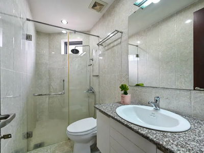 Housing in Hanoi, Vietnam Housing in Hanoi, Vietnam