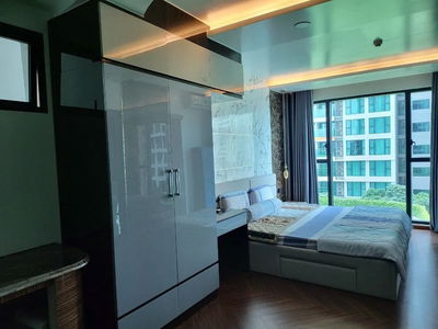 Happy In View, Vietnam  Happy In View, Vietnam