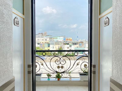 Housing in Ho Chi Minh City, Vietnam  Housing in Ho Chi Minh City, Vietnam