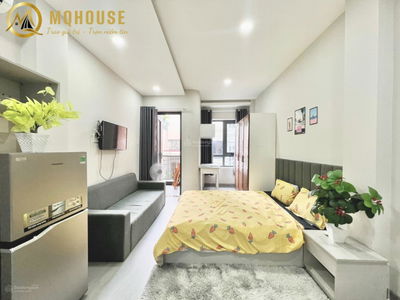 Phan Xich Long Street, Vietnam  Phan Xich Long Street, Vietnam