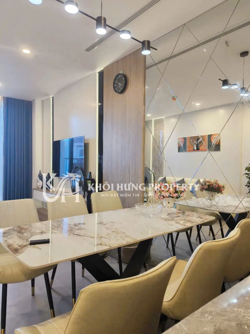 Sam Tower, Vietnam Sam Tower, Vietnam