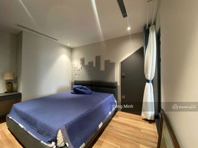 D'. Le Pont D’or - Hoang Cau, Vietnam D'. Le Pont D’or - Hoang Cau, Vietnam