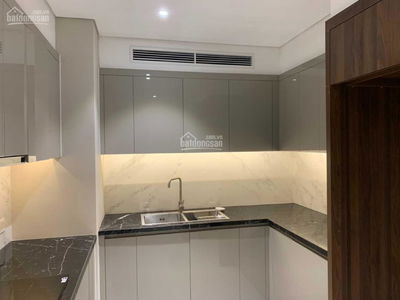 Hoang Thanh Tower, Vietnam Hoang Thanh Tower, Vietnam