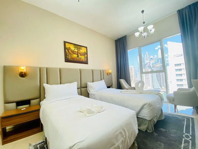 Жилье в Dubai, United Arab Emirates  Жилье в Dubai, United Arab Emirates