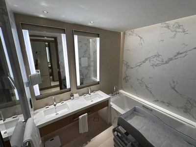 Housing in Dubai, United Arab Emirates  Housing in Dubai, United Arab Emirates