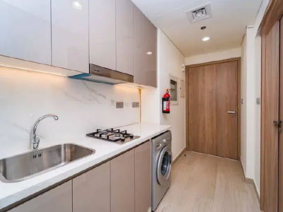 Azizi Rivera, United Arab Emirates  Azizi Rivera, United Arab Emirates